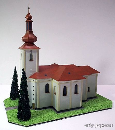 Модель церкви св. Лоренца в Богдалове из бумаги/картона
