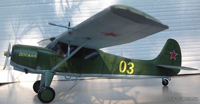 Модель самолета Як-12 ДОСААФ из бумаги/картона