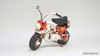 Модель мокика Honda Monkey (Z50A) из бумаги/картона
