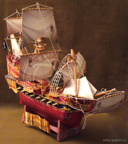 Модель пиратской шхуны «Распутная Девка» из бумаги/картона