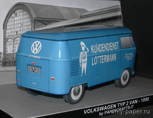 Модель автомобиля Volkswagen typ 2 Panel Van 1950 из бумаги/картона
