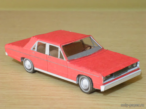 Модель автомобиля Plymouth Valiant из бумаги/картона