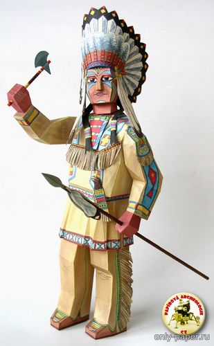 Модель индейского воина из бумаги/картона
