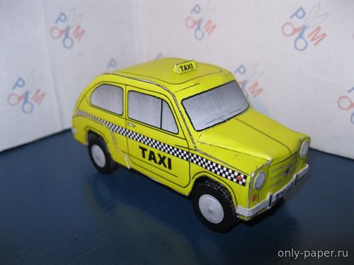 Модель автомобиля Fiat 600 Taxi из бумаги/картона
