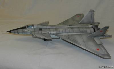 Модель самолета МиГ 1.44 МФИ из бумаги/картона