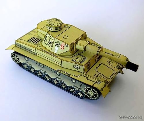 Модель танка Panzer IV из бумаги/картона
