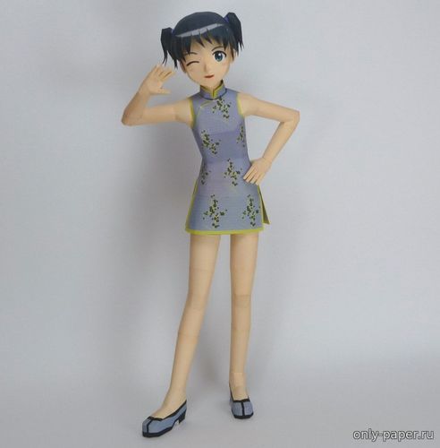 Модель фигуры Kyoko из бумаги/картона