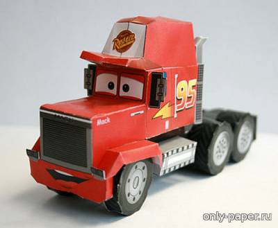 Модель грузовика Мака из бумаги/картона