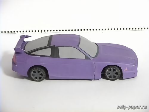 Модель автомобиля Nissan 180SX из бумаги/картона