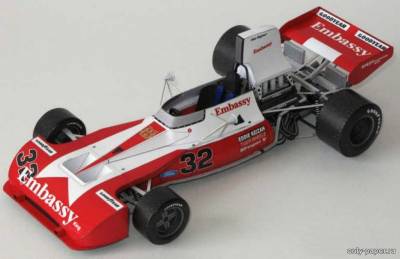 Модель болида Tyrrell 004 из бумаги/картона