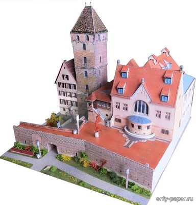 Модель башни Метцгертурм / падающей башни Ульма из бумаги/картона