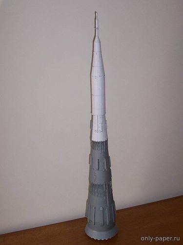 Модель ракета-носителя сверхтяжелого класса Н-1 из бумаги/картона