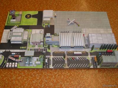 Модель диорамы Аэропорта из бумаги/картона