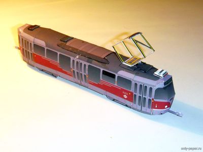 Модель трамвая Tatra T3R.PLF/T3R.PV из бумаги/картона