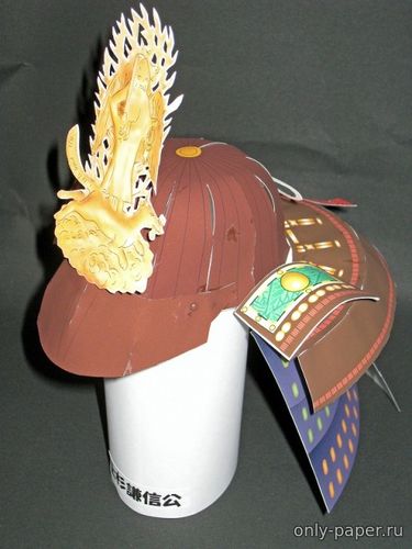 Модель шлема Харикабуто из бумаги/картона
