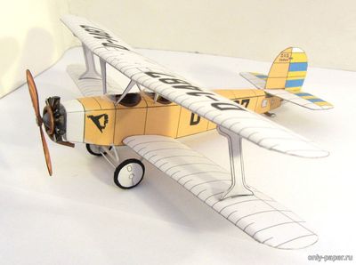 Модель самолета Udet U-12 Flamingo из бумаги/картона