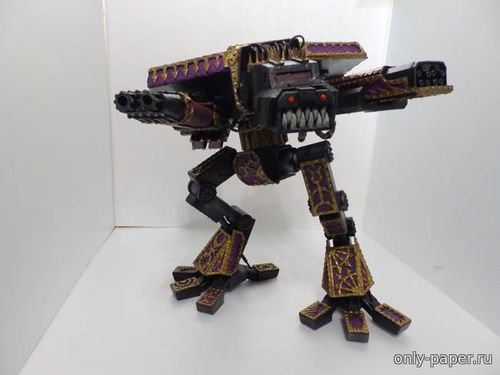 Модель робота Chaos Warhound Titan из бумаги/картона