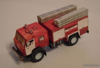 Модель пожарной машины КамАЗ АЦ 3-40 из бумаги/картона