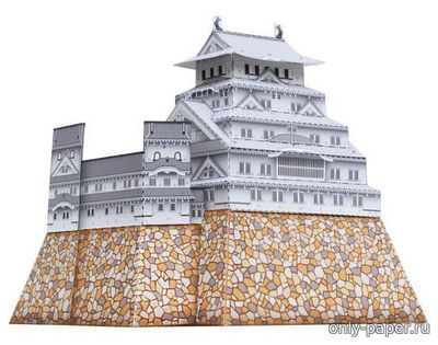 Модель замка Химэдзи из бумаги/картона