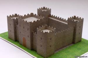 Модель средневековой крепости Sant Jordi из бумаги/картона