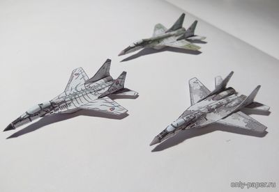 Сборная бумажная модель / scale paper model, papercraft МиГ-29 (Перекрас модели от Bruno VanHecke) 