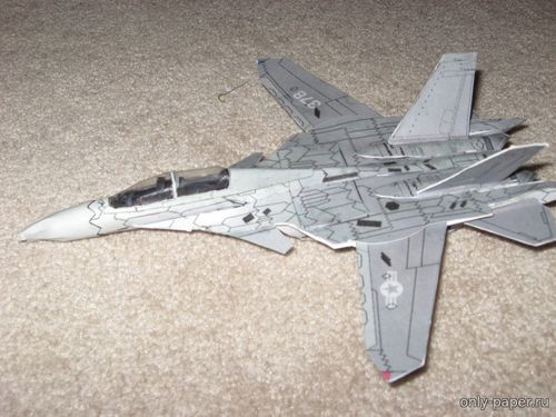 Модель самолета F-25 Shrike из бумаги/картона