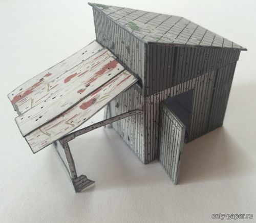 Модель дровяного сарая из бумаги/картона