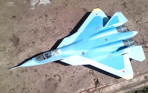 Модель самолета Су-57 (ПАК ФА Т-50-1) из бумаги/картона