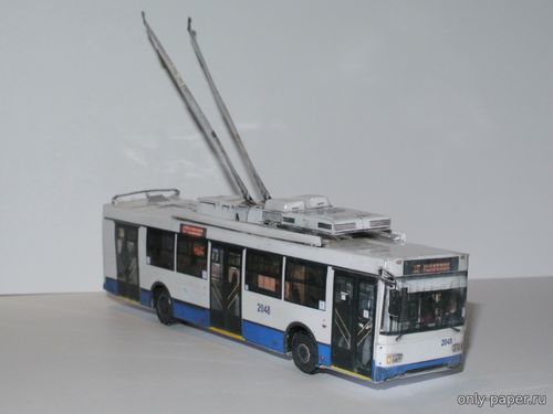 Модель троллейбуса ТролЗа-5275.03 «Оптима» №2048 из бумаги/картона