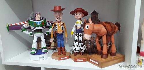 Сборная бумажная модель / scale paper model, papercraft Базз Лайтер, Джесси, Вуди и конь Булзай из мультфильма "История игрушек" 