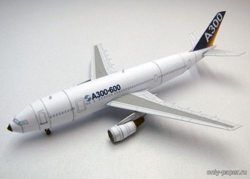 Модель самолета Airbus A300-600 Prototype из бумаги/картона