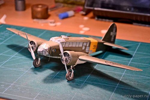 Сборная бумажная модель / scale paper model, papercraft Лёгкий бомбардировщик Капрони СА-311М / Caproni Ca.311M 