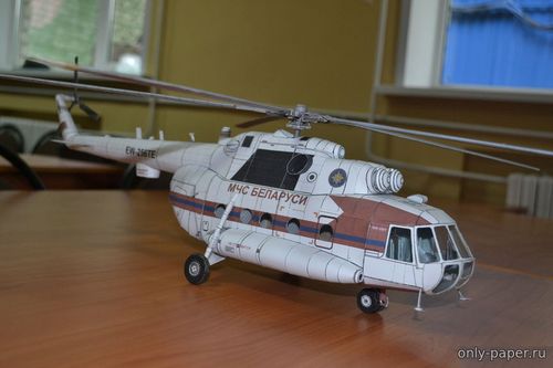 Модель вертолета Ми-8 МТВ МЧС Беларуси из бумаги/картона
