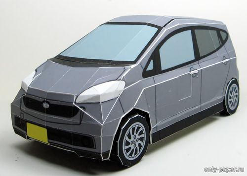 Модель автомобиля Daihatsu Sonica из бумаги/картона