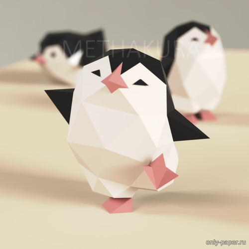 Модели 3 пингвинов из бумаги/картона