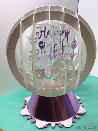 Модель сувенира в виде шара на день рождения из бумаги/картона