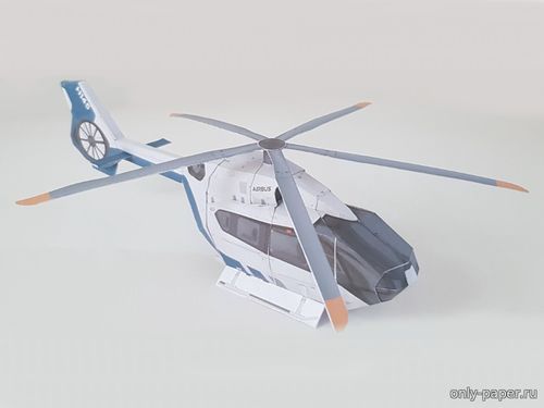 Модель вертолета Airbus H145 из бумаги/картона