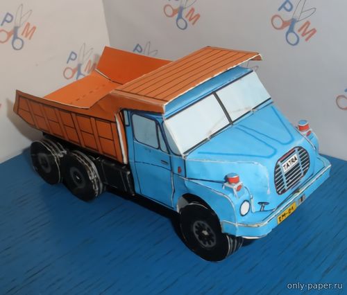 Сборная бумажная модель / scale paper model, papercraft Tatra T148 S1 