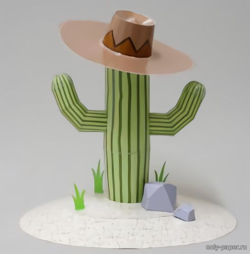 Модель кактуса в пустыне из бумаги/картона