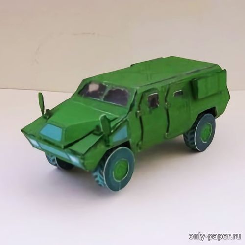 Модель бронеавтомобиля ACMAT 4x4 VLRB из бумаги/картона