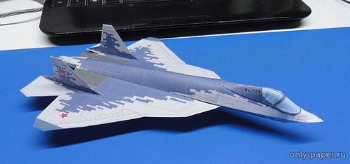 Модель самолета Су-57 / ПАК ФА из бумаги/картона