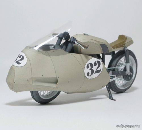Сборная бумажная модель / scale paper model, papercraft Мотоцикл с обтекателем / DustBin Fairing Motorcycle 