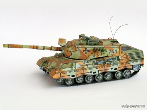 Модель танка Leopard A4 из бумаги/картона