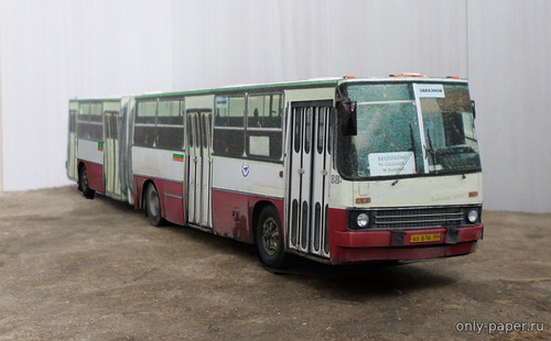Модель автобуса Икарус 280 из бумаги/картона