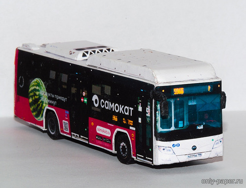 Модель автобуса Lotos-105 из бумаги/картона