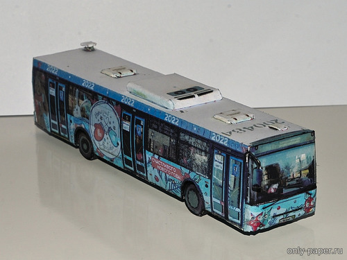 Модель автобуса ЛиАЗ-5292.22 из бумаги/картона