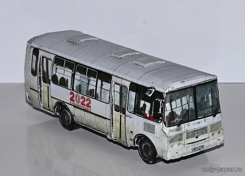 Модель служебного автобуса ПАЗ-4234-04 из бумаги/картона