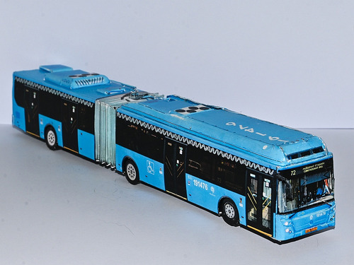 Сборная бумажная модель / scale paper model, papercraft Сочлененный автобус ЛиАЗ-6213.71 (Mungojerrie) 