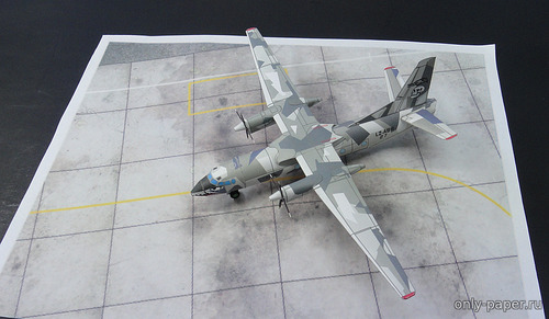 Сборная бумажная модель / scale paper model, papercraft Антонов Ан-26 / An-26 (Bruno VanHecke - TigerTony) 