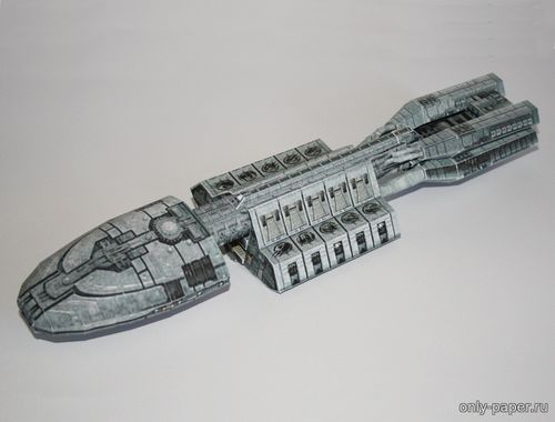 Модель космического корабля Battlestar Berserk из бумаги/картона